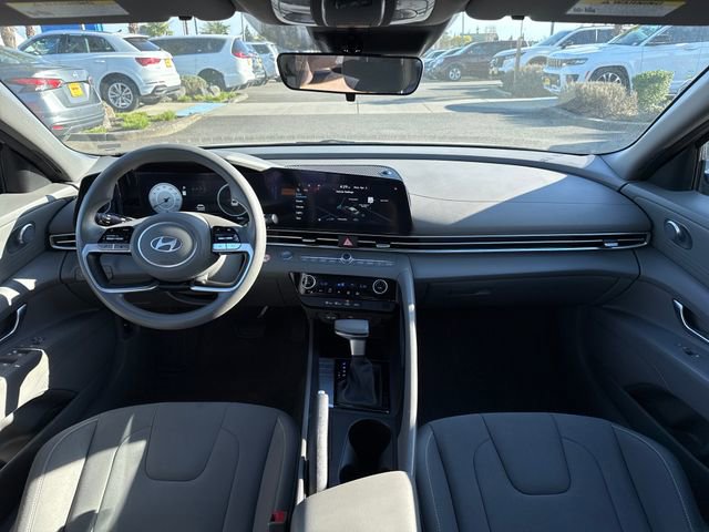 Used 2024 Hyundai Elantra SEL image 28