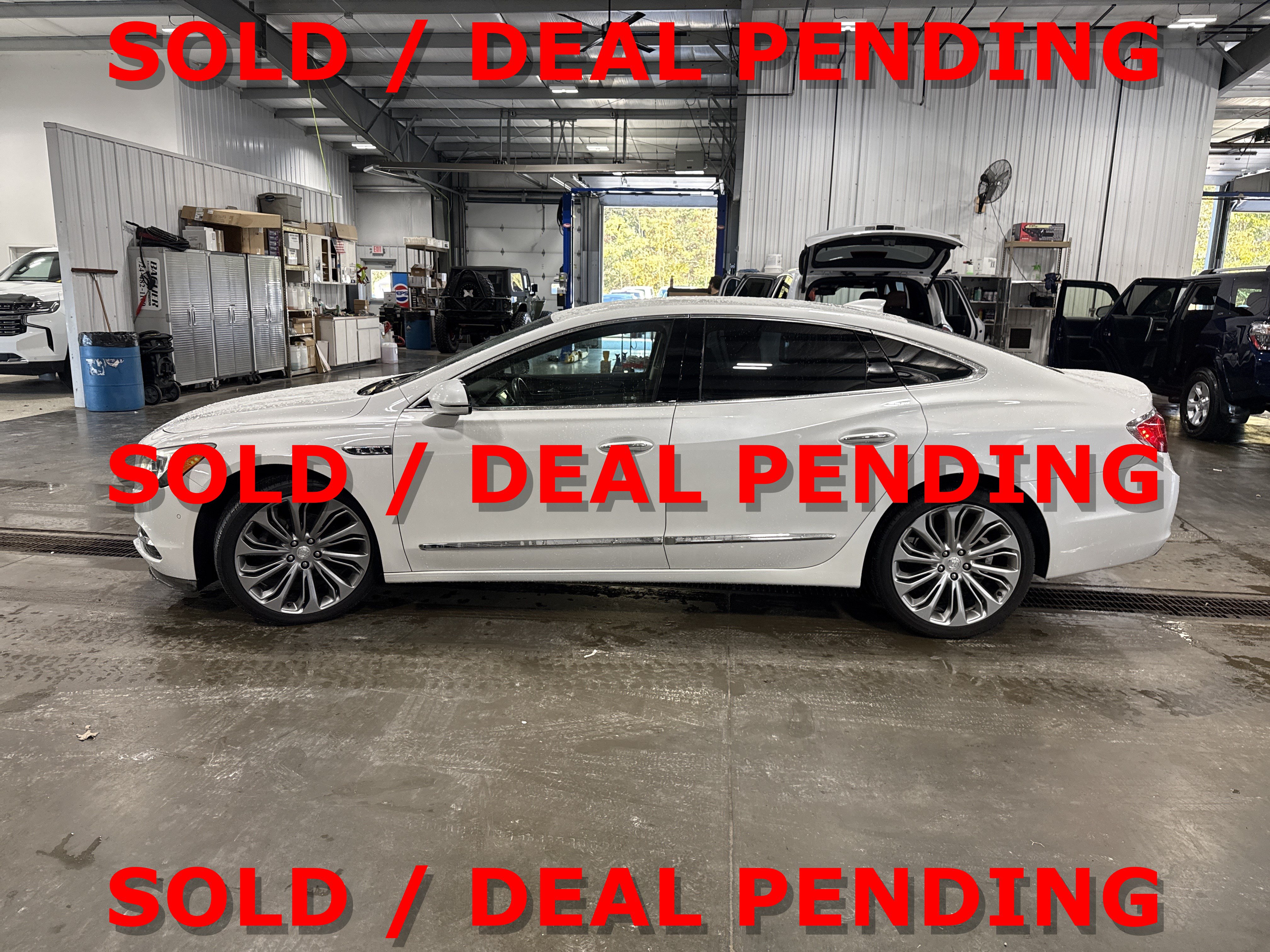 Used 2018 Buick LaCrosse Premium w/ Driver Confidence Package #2 AWD/4WD image 5