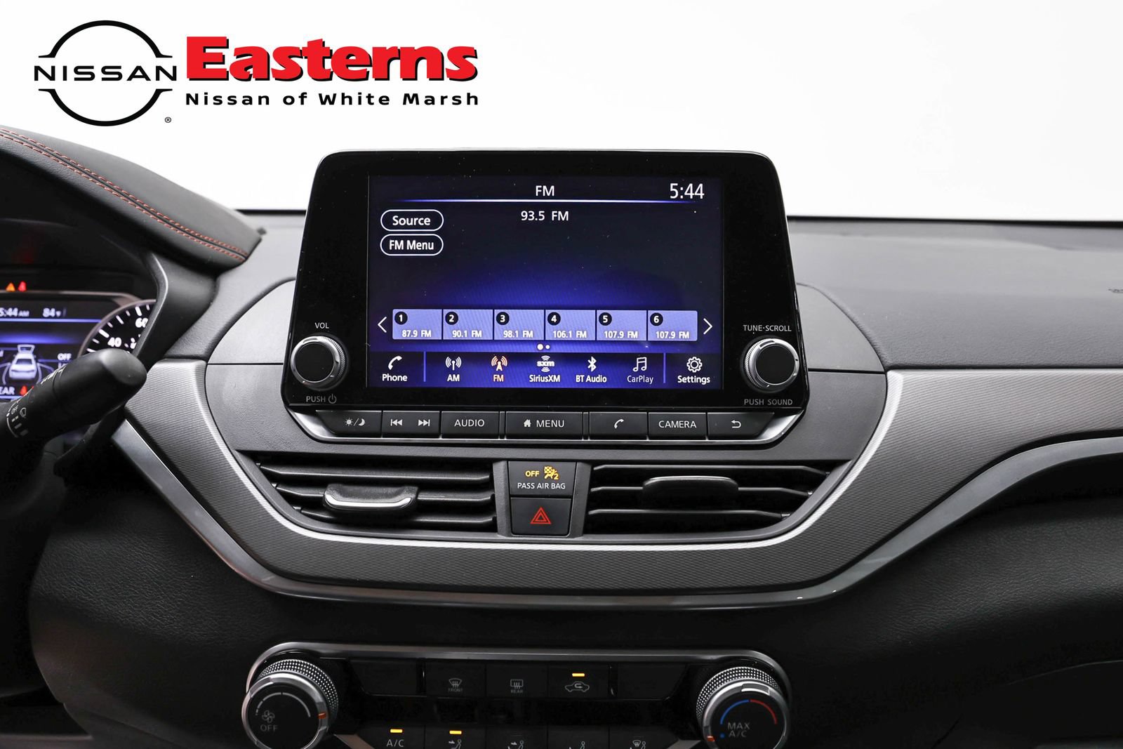 Used 2025 Nissan Altima 2.5 SR FWD image 12