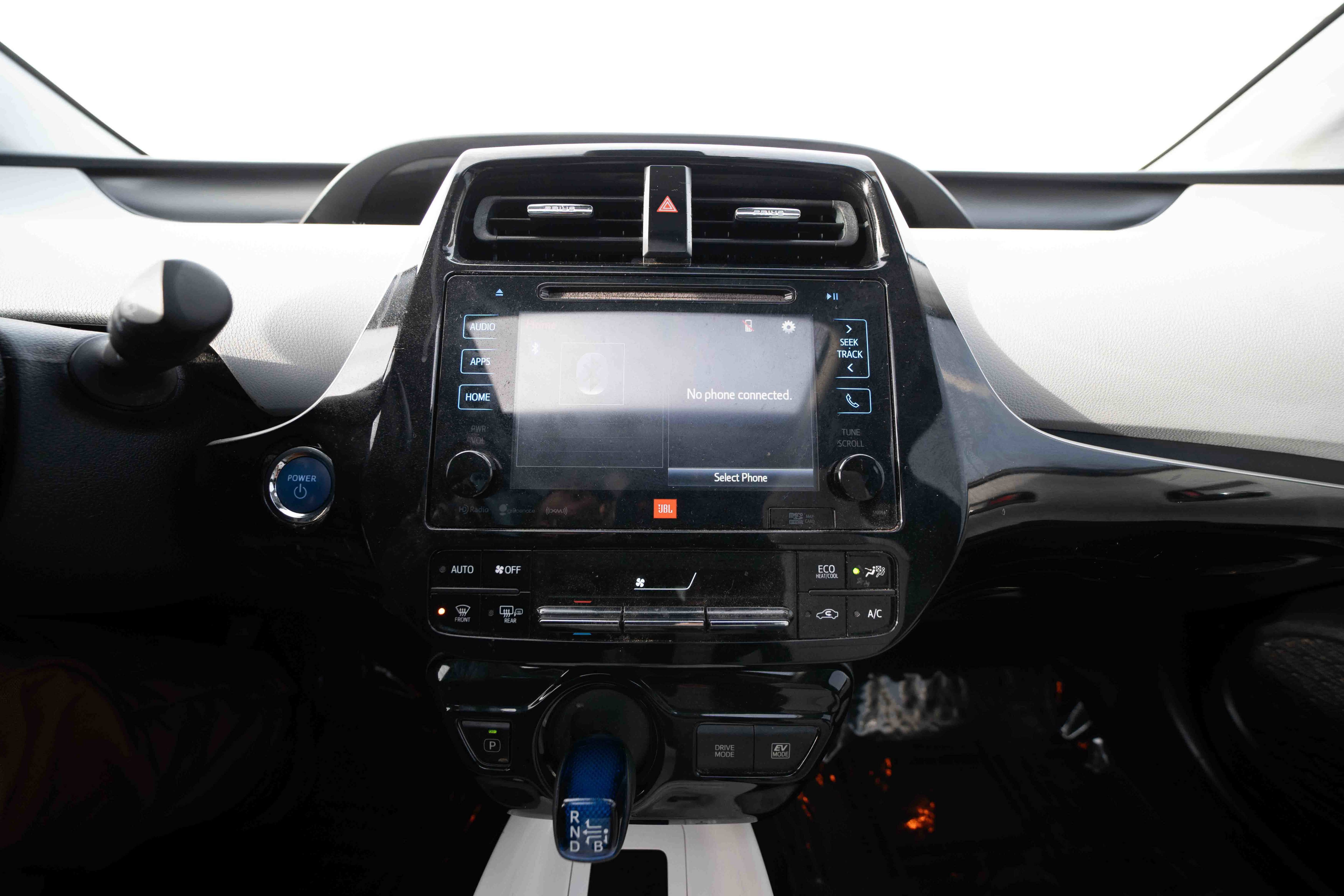 Used 2017 Toyota Prius Four image 17