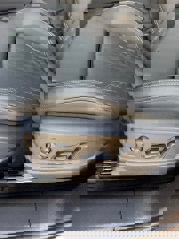 Used 2025 Audi Q5 e Premium Plus w/ Premium Plus Package image 15