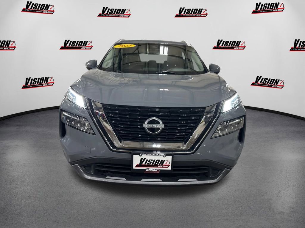 Used 2023 Nissan Rogue SL w/ SL Premium Package image 2
