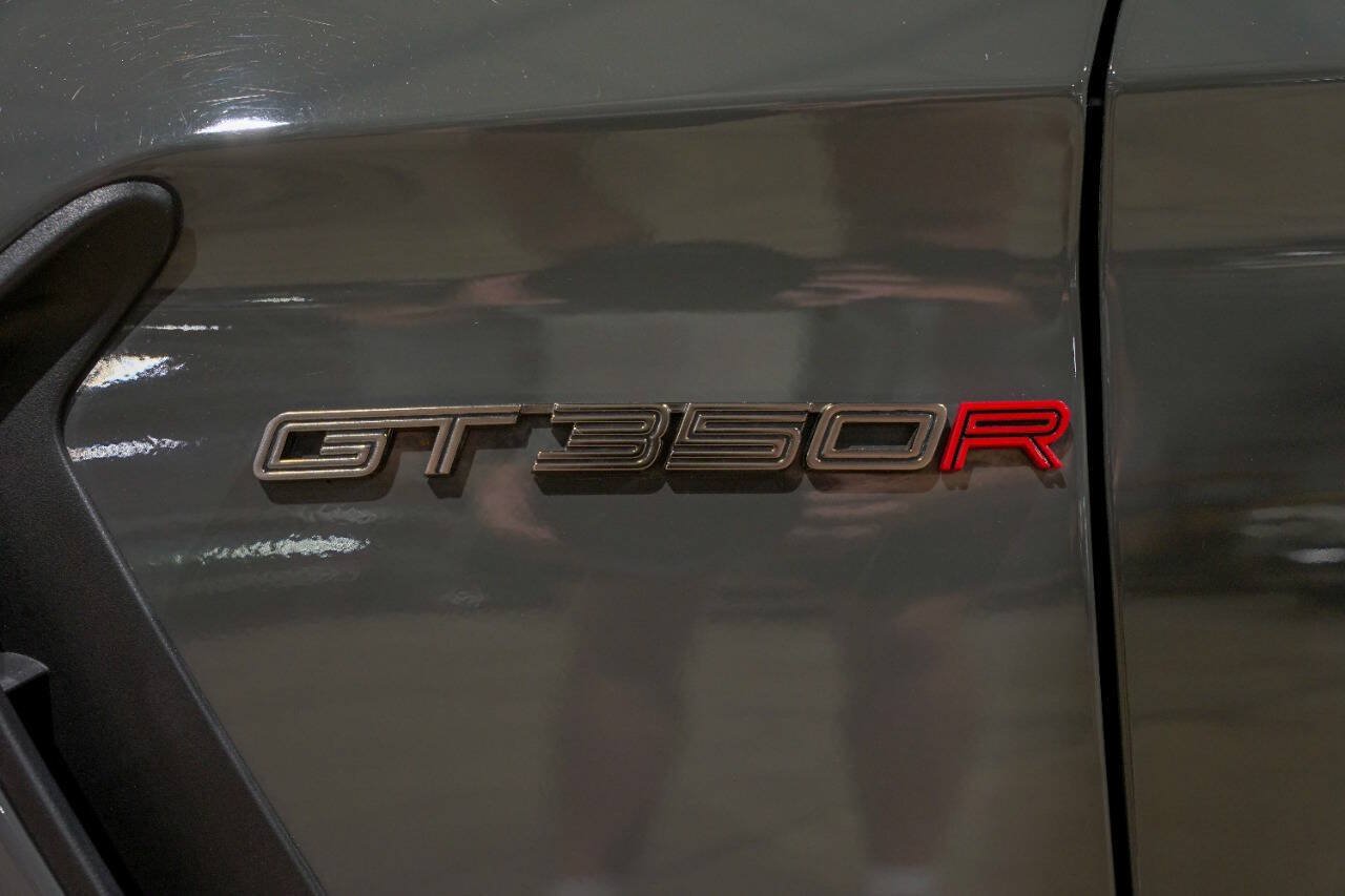 Used 2018 Ford Mustang Shelby GT350R w/ GT350R Equipment Group 920A RWD image 20