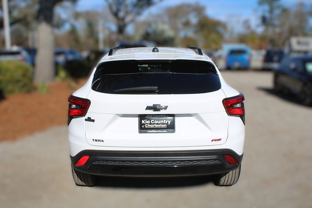 Used 2024 Chevrolet Trax RS image 8