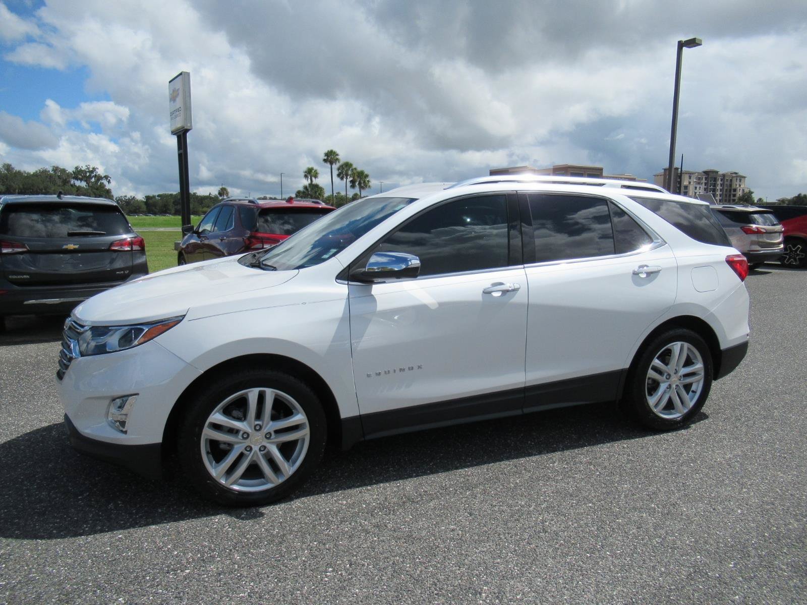 Used 2021 Chevrolet Equinox Premier FWD image 4