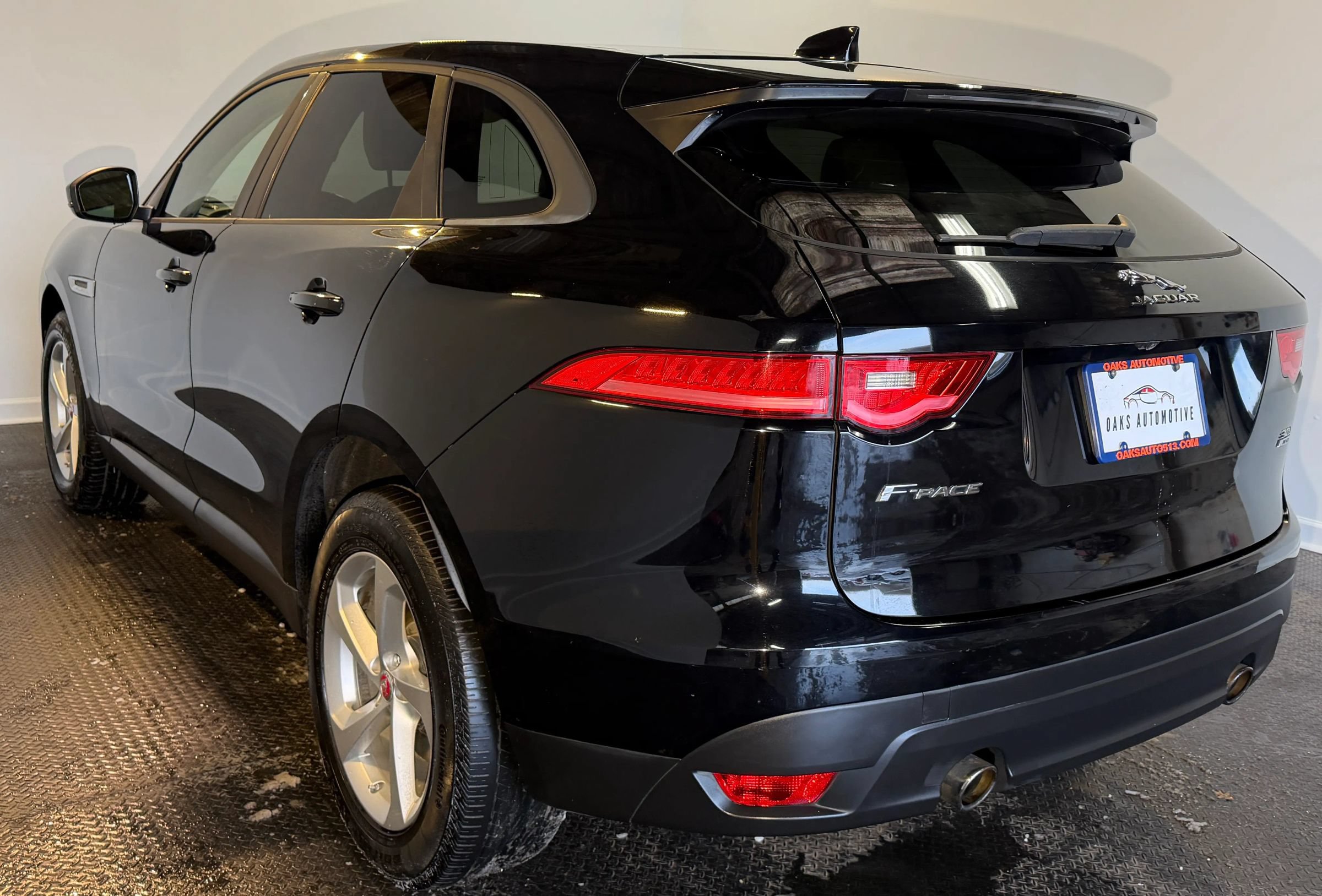 Used 2018 Jaguar F-PACE Premium AWD/4WD image 5
