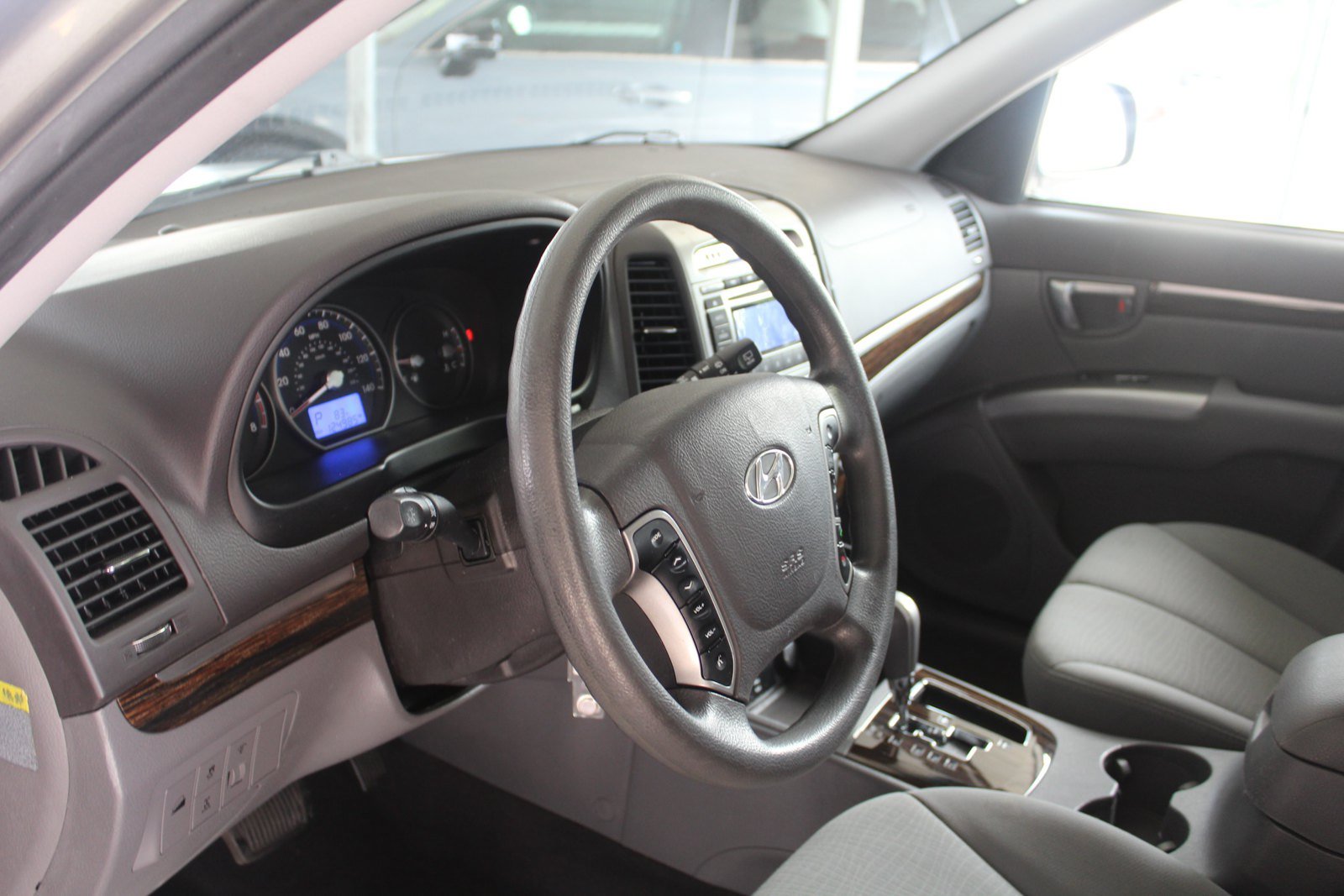 Used 2012 Hyundai Santa Fe GLS AWD/4WD image 16