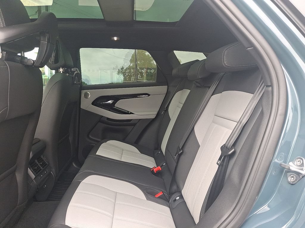 New 2026 Land Rover Range Rover Evoque Hoxton AWD/4WD image 6
