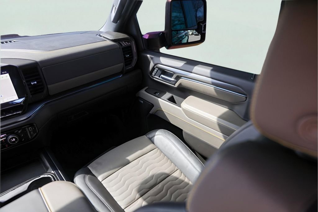 Certified 2025 Chevrolet Silverado 2500 ZR2 w/ Technology Package image 31