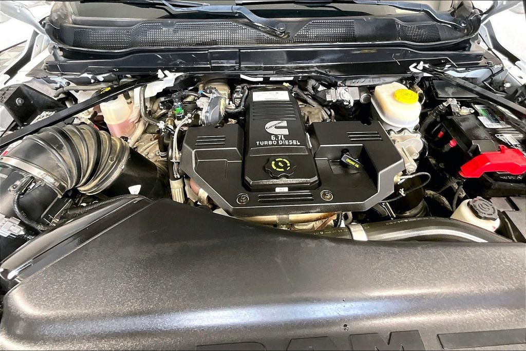 Used 2020 RAM 3500 Big Horn image 9