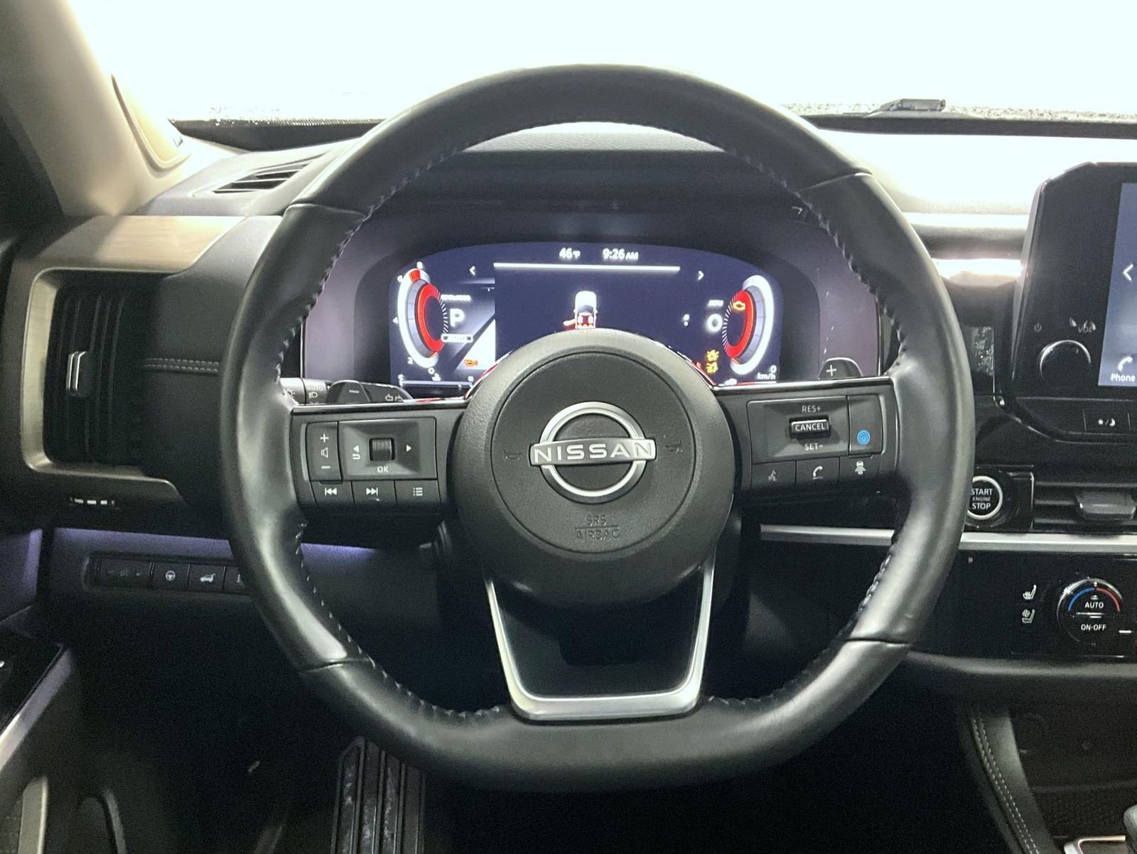 Used 2023 Nissan Pathfinder Platinum image 11