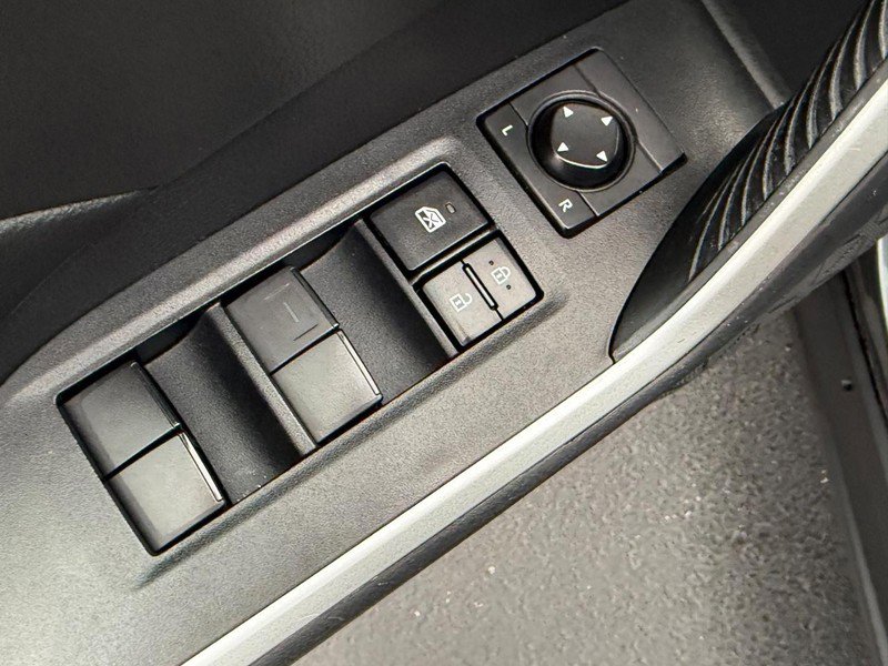 Used 2021 Toyota RAV4 XLE image 16