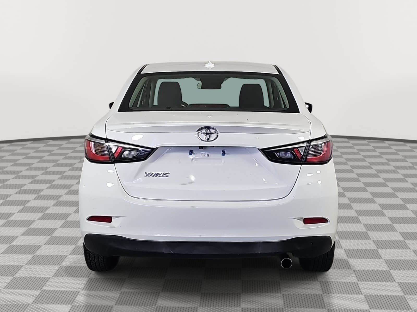 Used 2019 Toyota Yaris LE FWD image 7