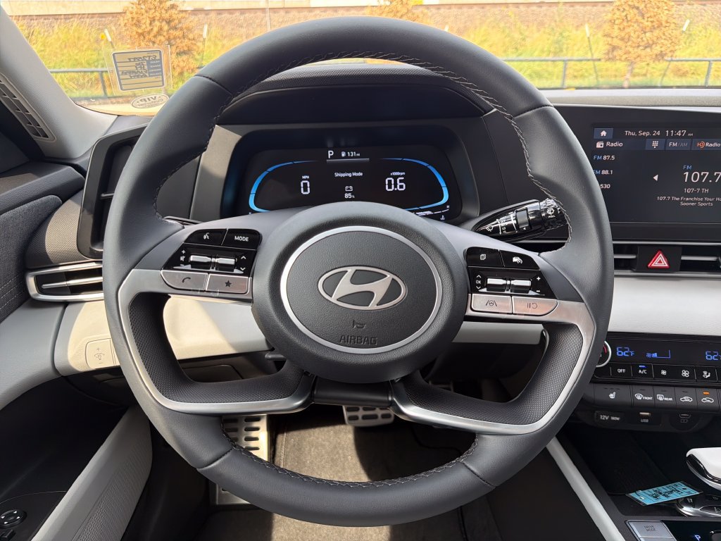 New 2026 Hyundai Elantra SEL Sport FWD image 24