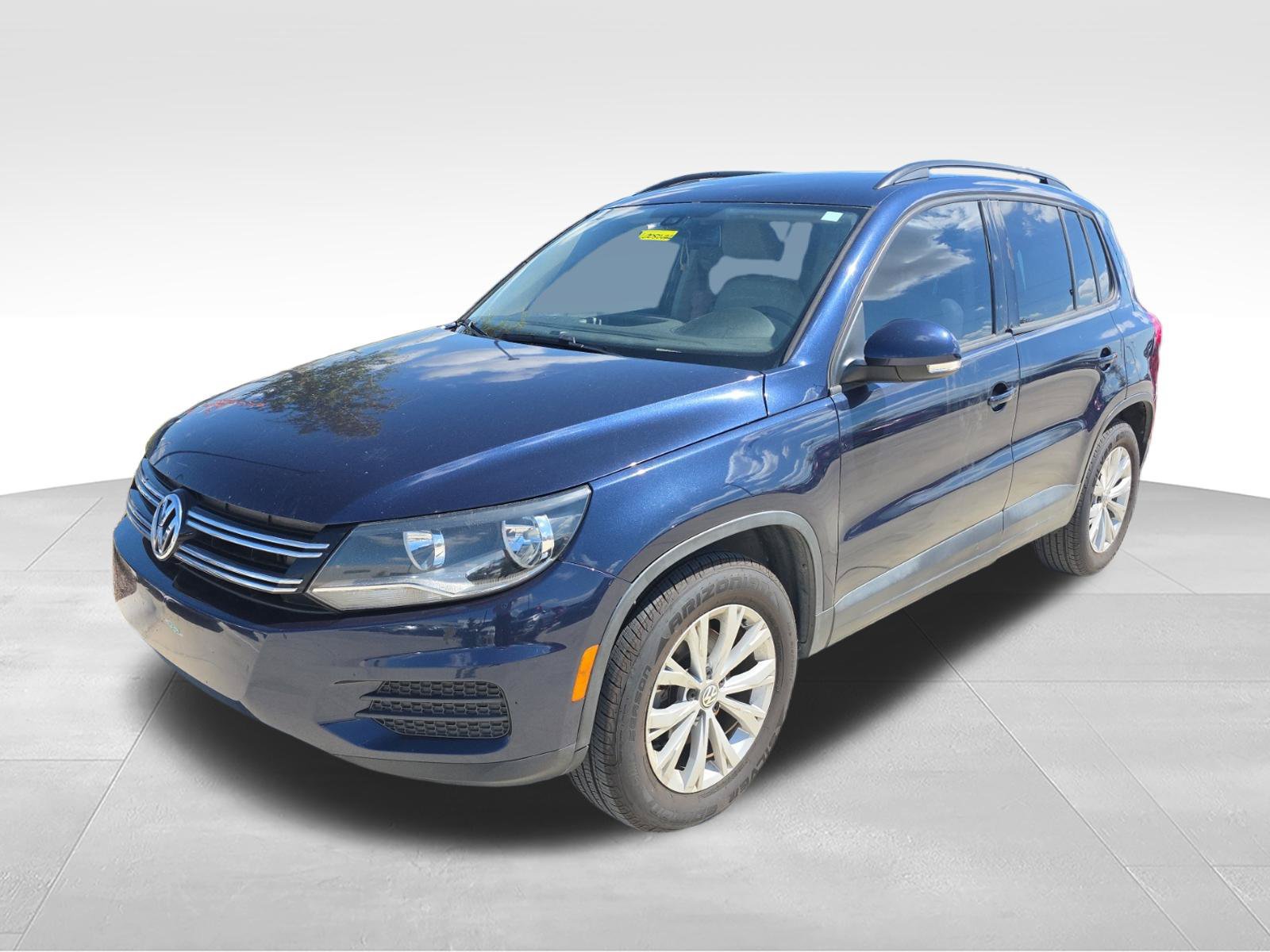 Used 2016 Volkswagen Tiguan S FWD image 1