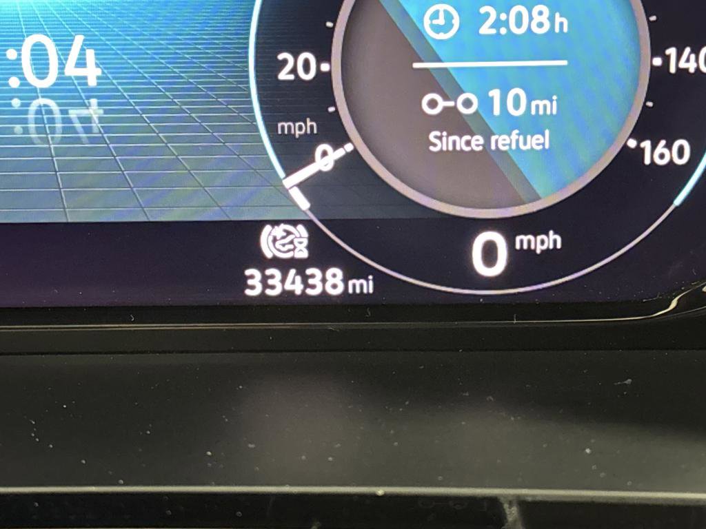 Used 2025 Volkswagen Atlas Cross Sport SE image 6