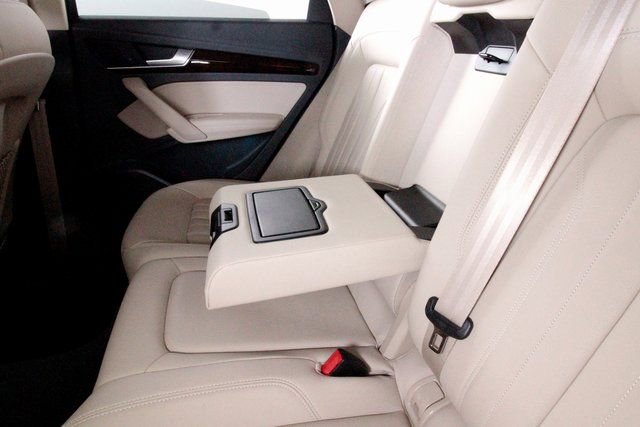 Used 2019 Audi Q5 2.0T Premium Plus image 24