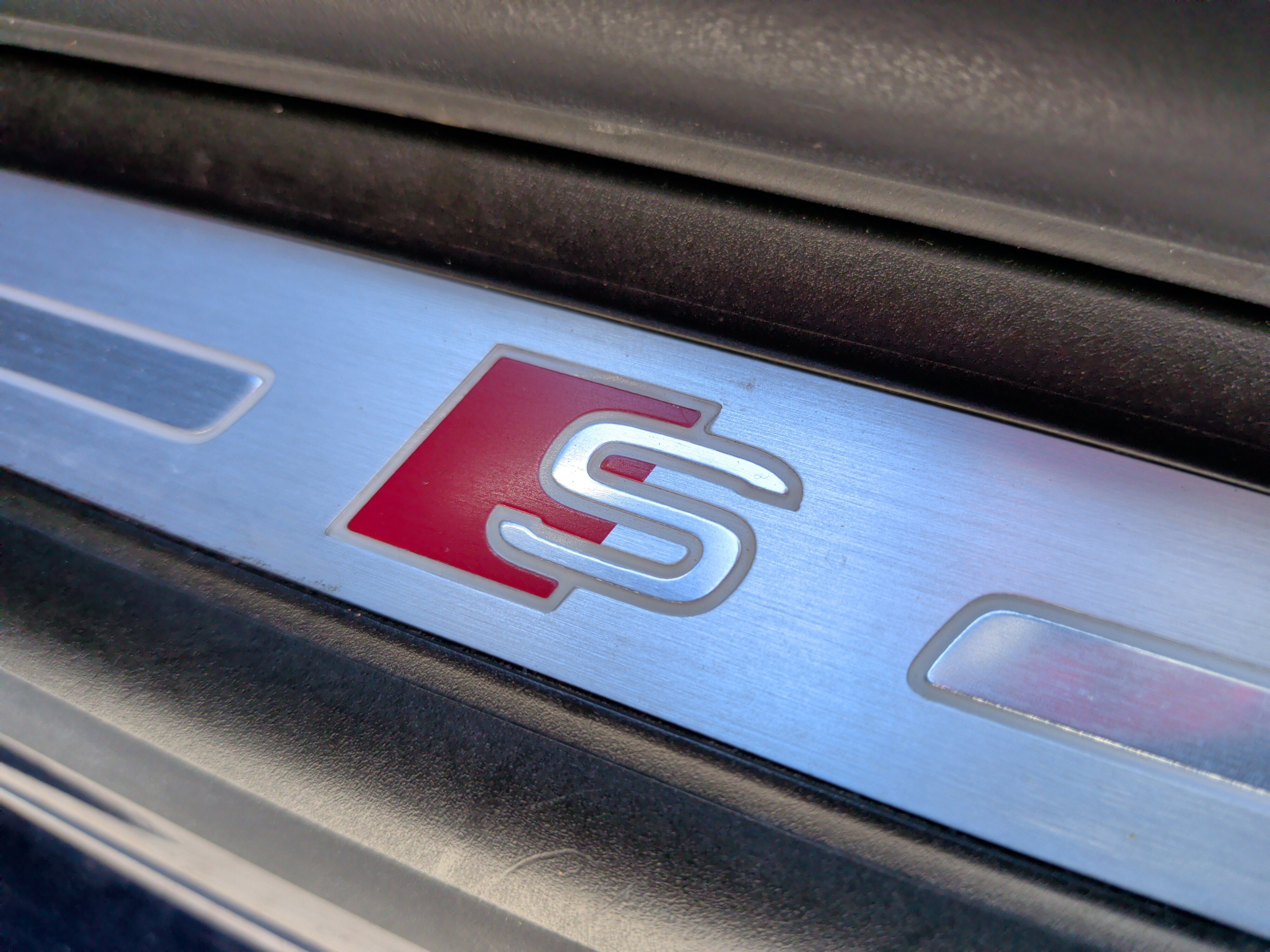 Used 2019 Audi Q8 Premium Plus w/ Premium Plus image 37