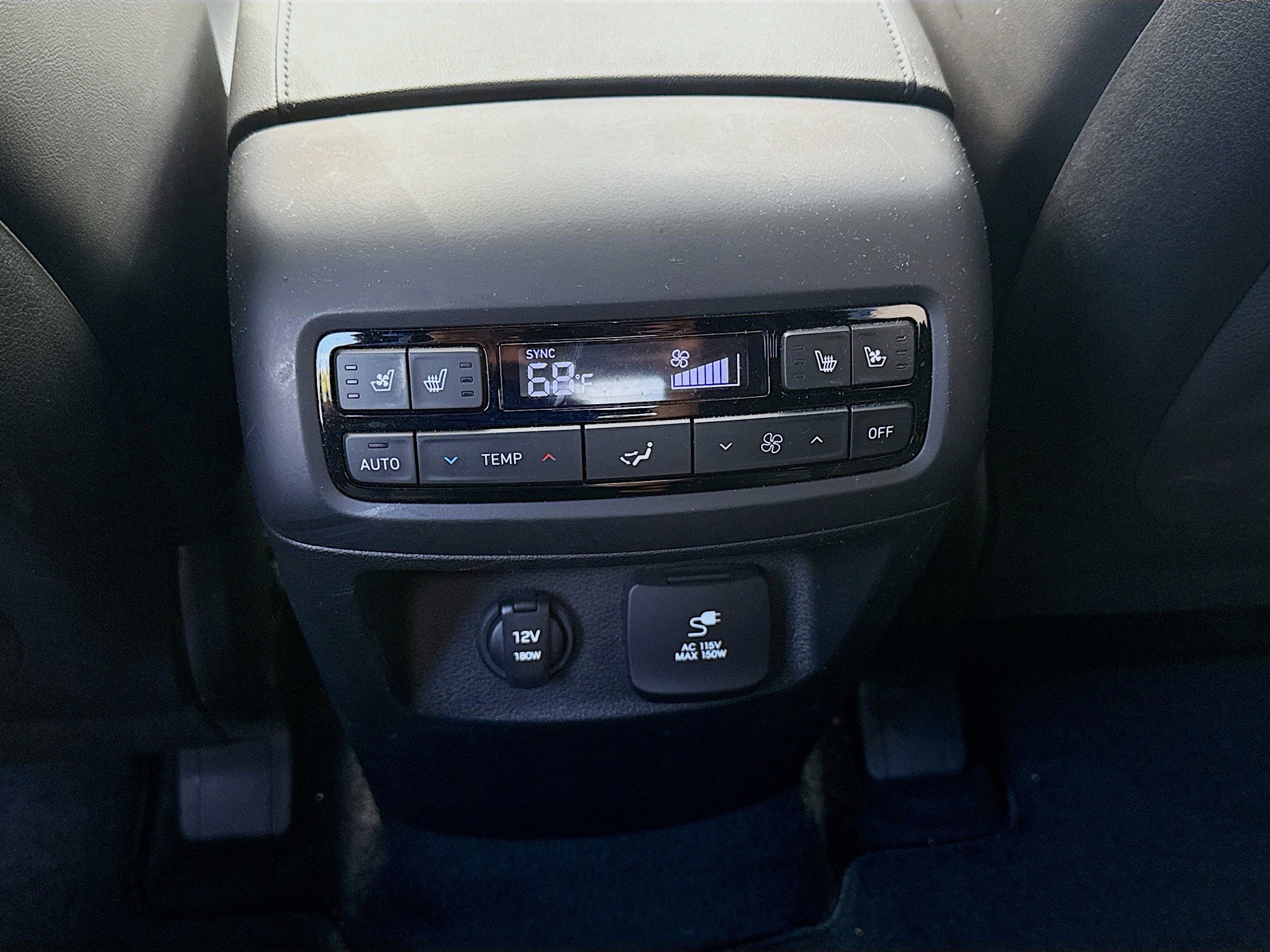 Used 2023 Hyundai Palisade Calligraphy image 22