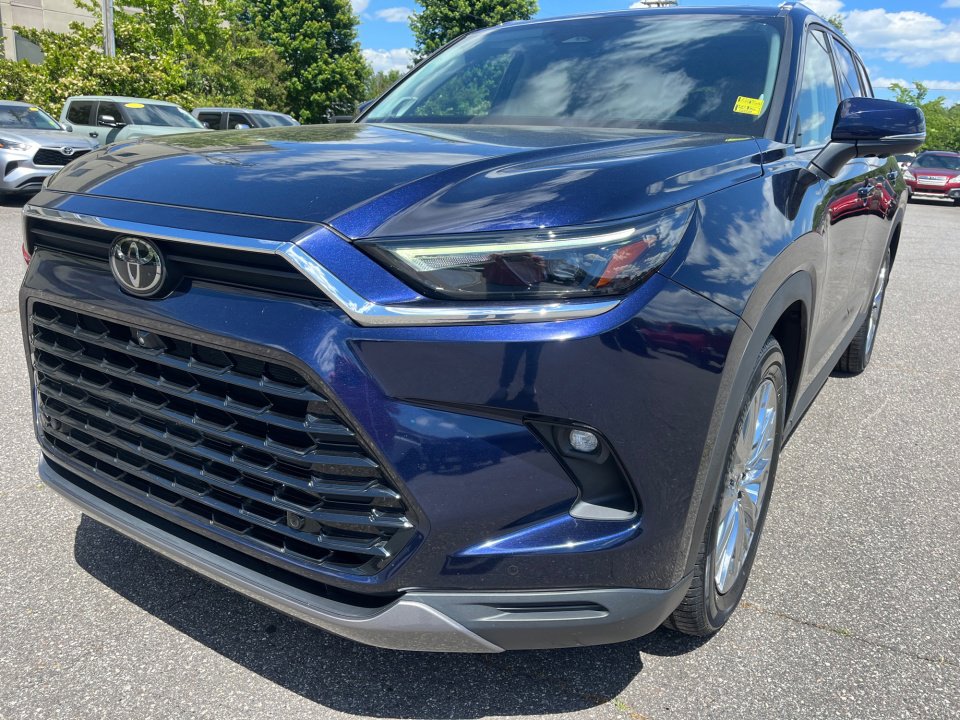 Certified 2024 Toyota Grand Highlander AWD image 26