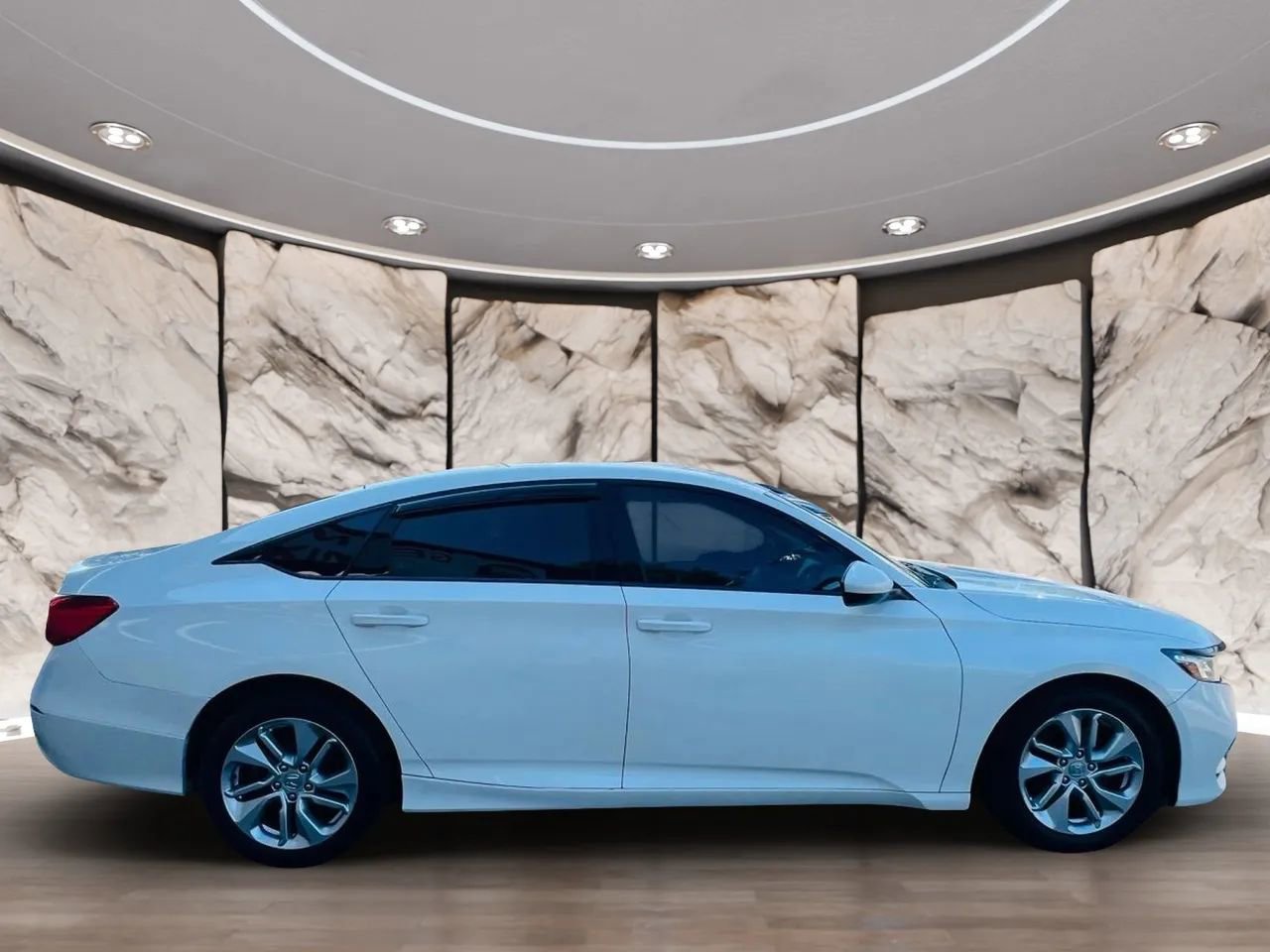 Used 2018 Honda Accord LX image 10