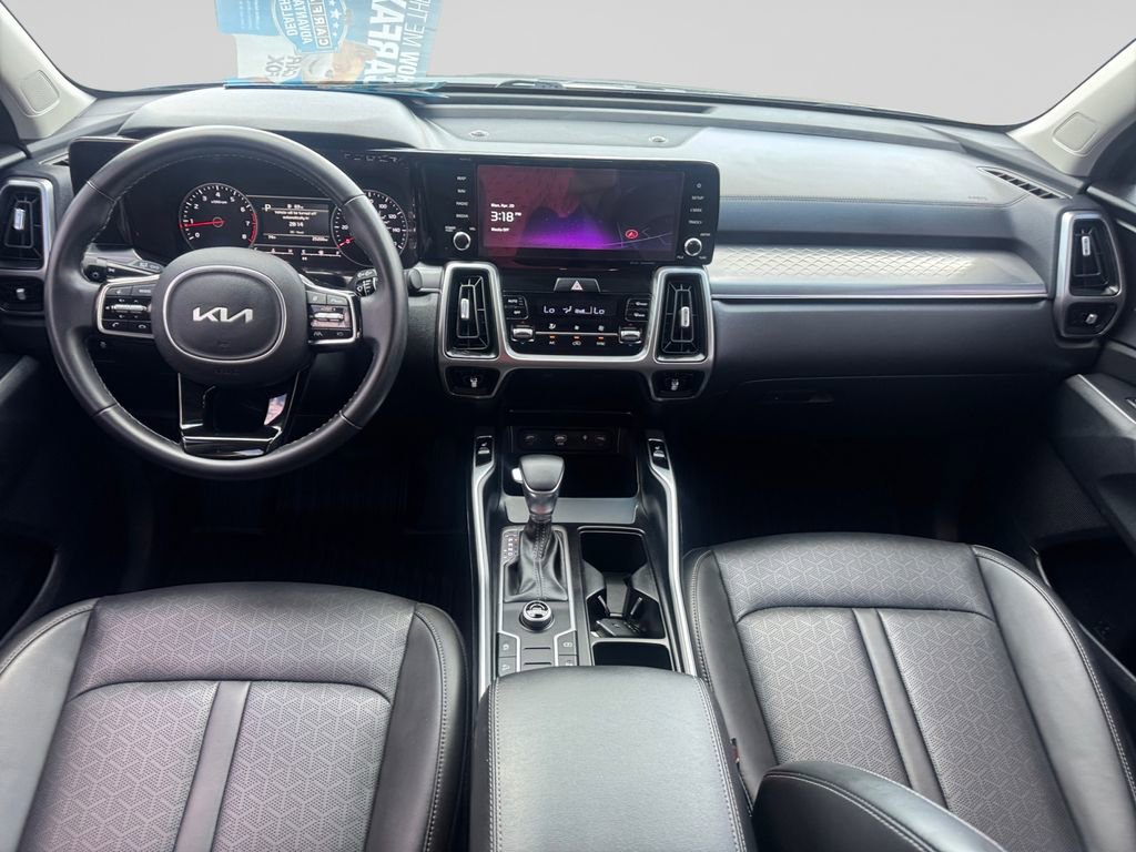 Used 2023 Kia Sorento S w/ Panoramic Sunroof Package image 14