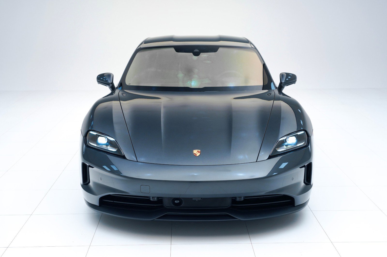 New 2026 Porsche Taycan image 6