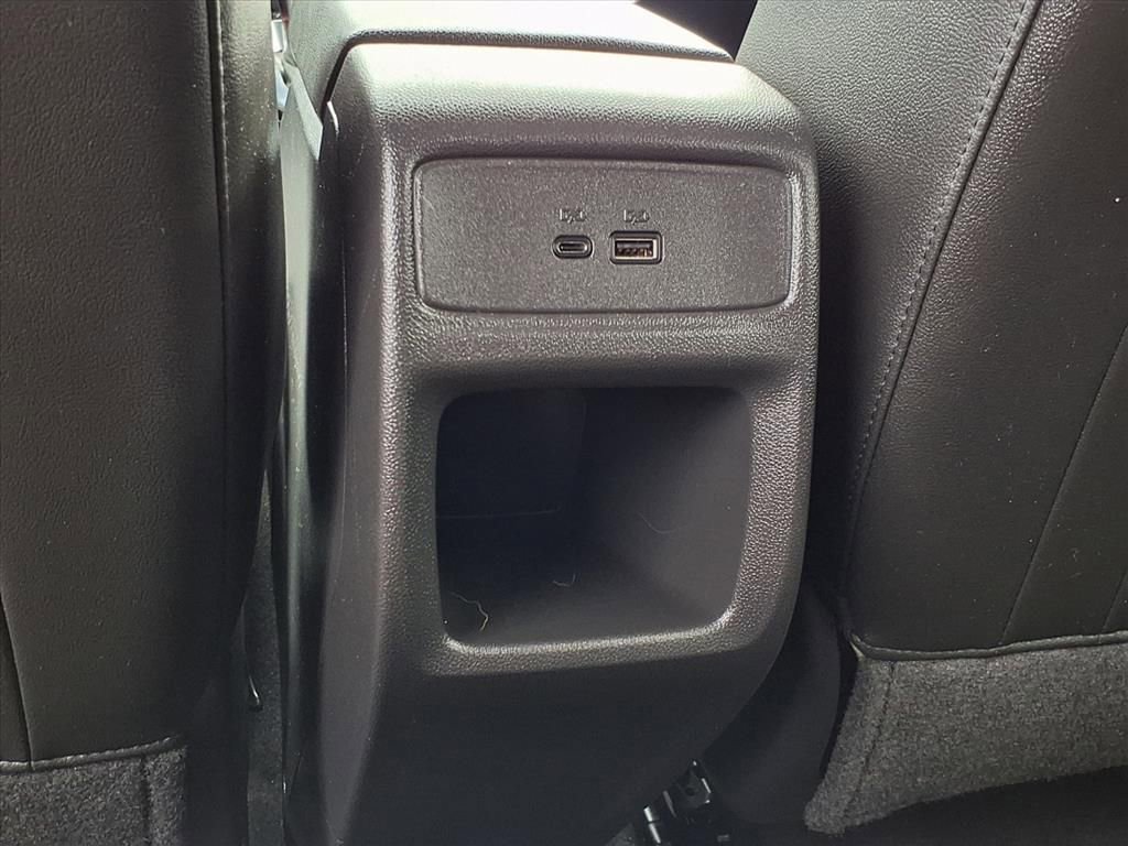 Used 2025 Chevrolet Trax LT image 24