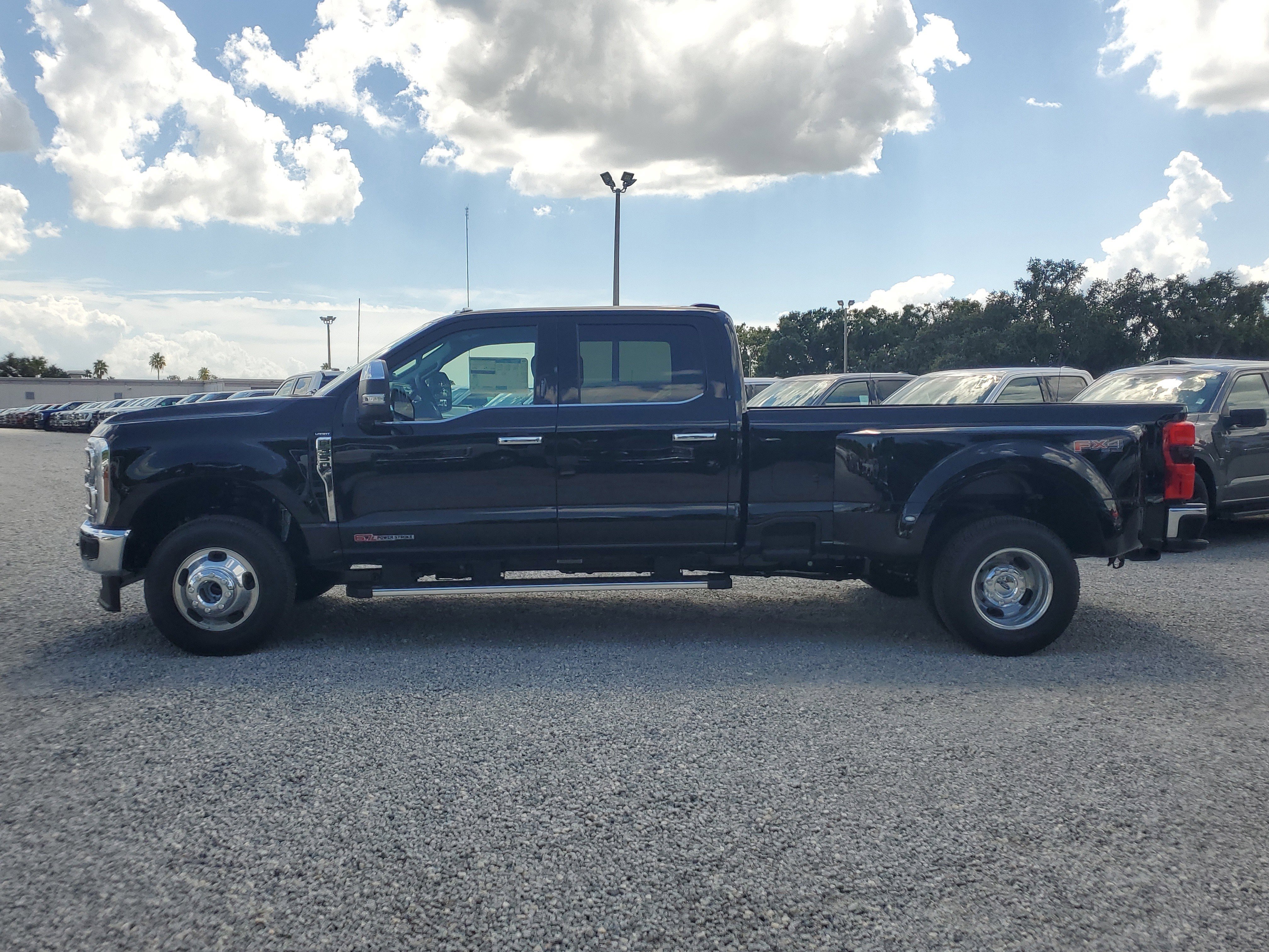 New 2026 Ford F350 Lariat w/ Lariat Premium Package image 7