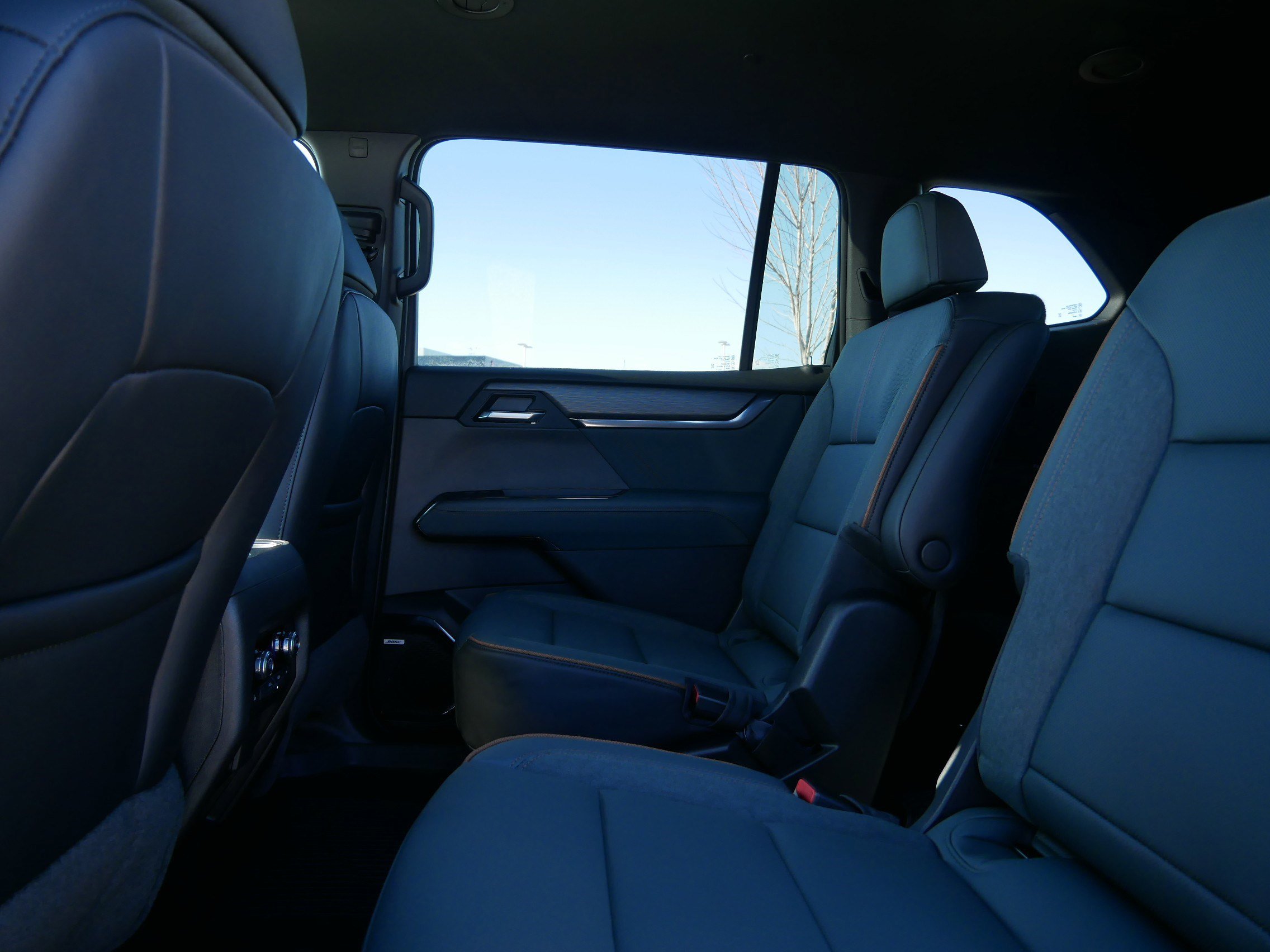 New 2026 GMC Acadia AT4 w/ Luxury Package image 5