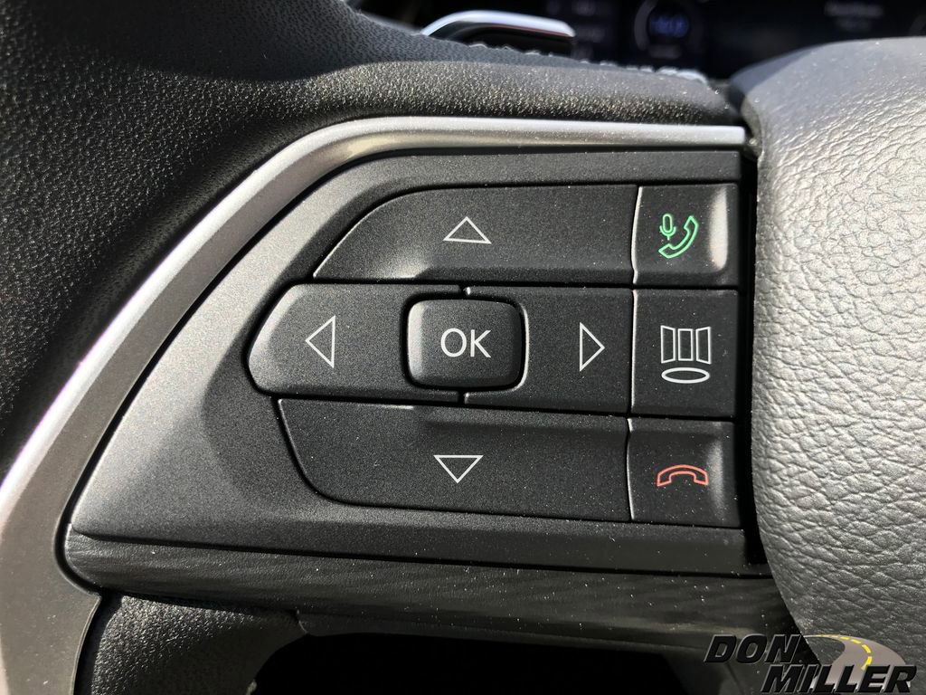 New 2025 Jeep Grand Cherokee L Altitude image 13