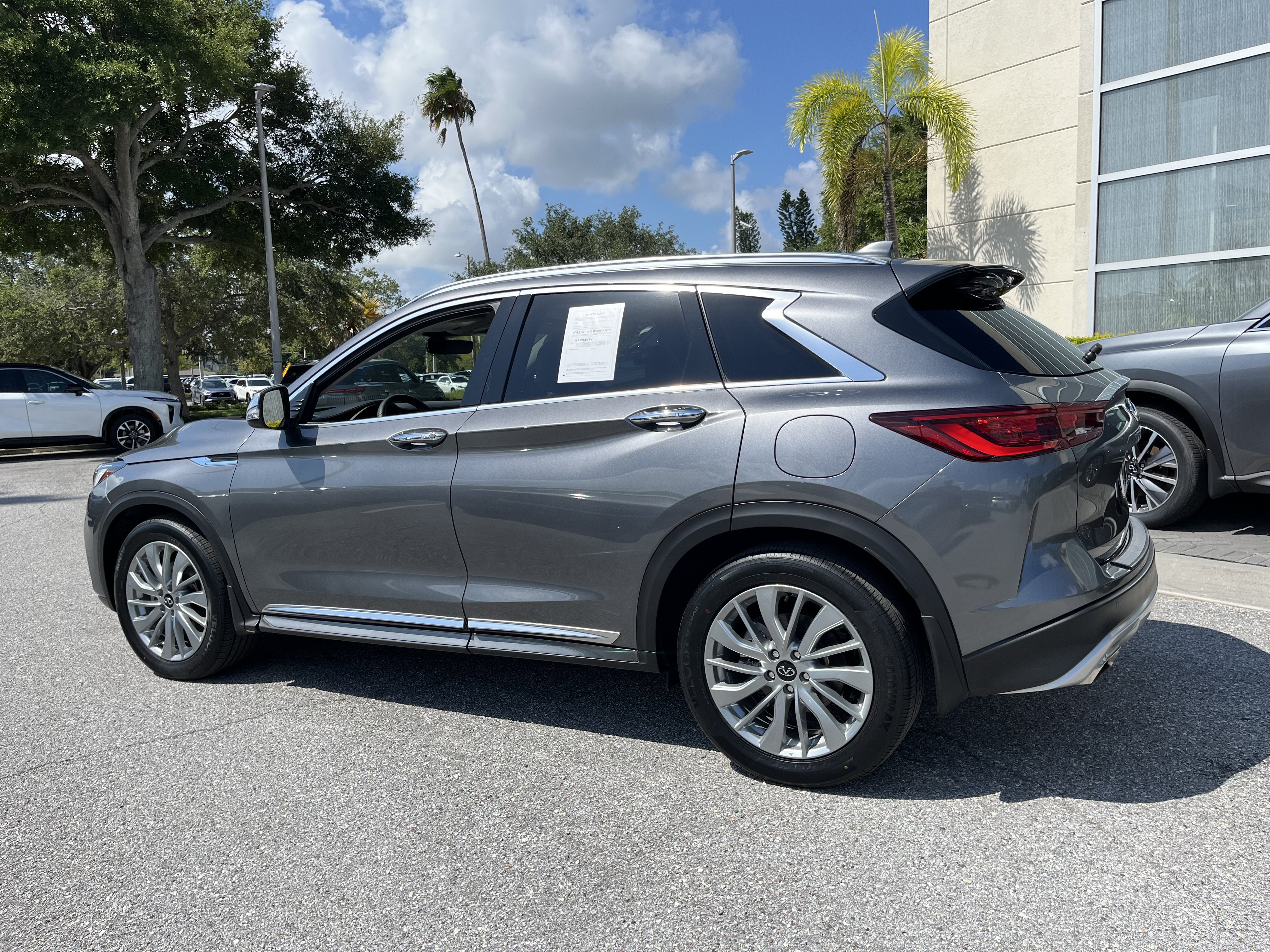 Certified 2023 INFINITI QX50 Luxe w/ Accent Package FWD image 6