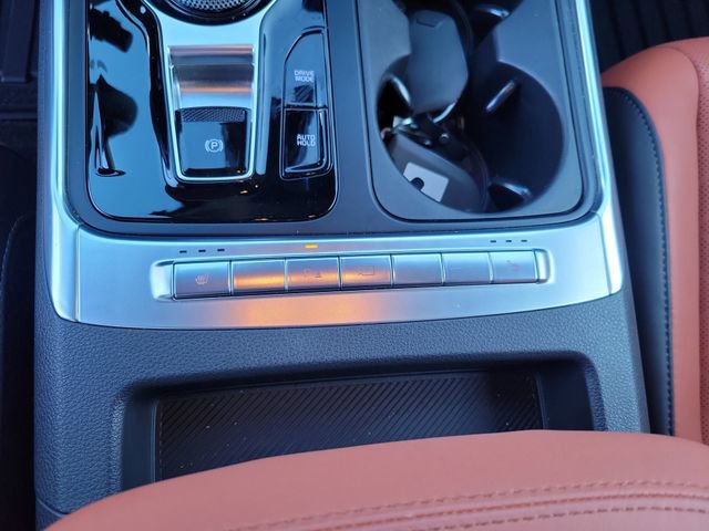 Used 2026 Kia Carnival EX FWD image 27