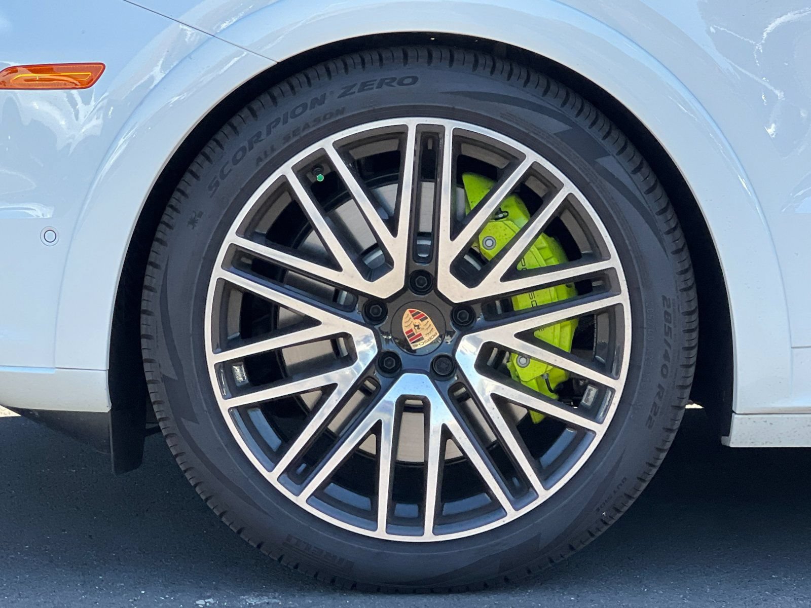 New 2025 Porsche Cayenne S AWD/4WD image 27