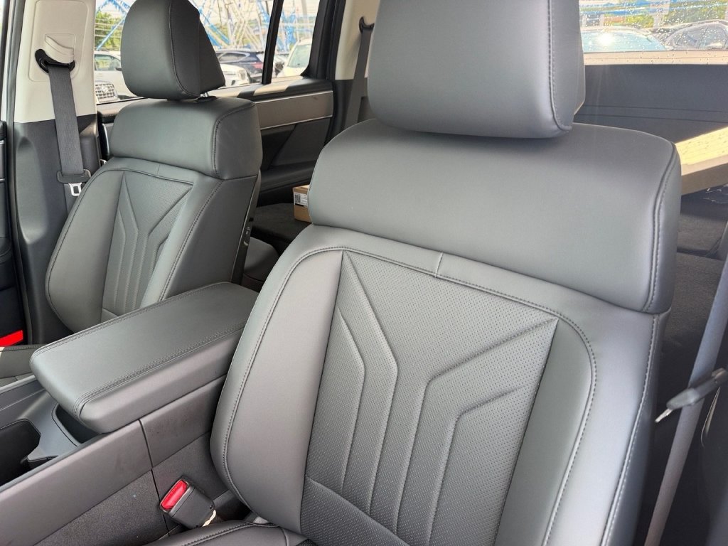 New 2027 Hyundai Santa Fe SEL FWD image 16