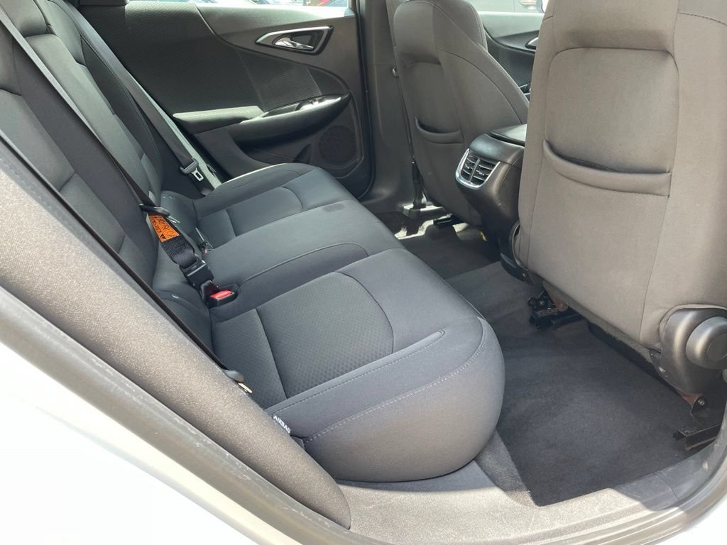 Used 2016 Chevrolet Malibu LT FWD image 25