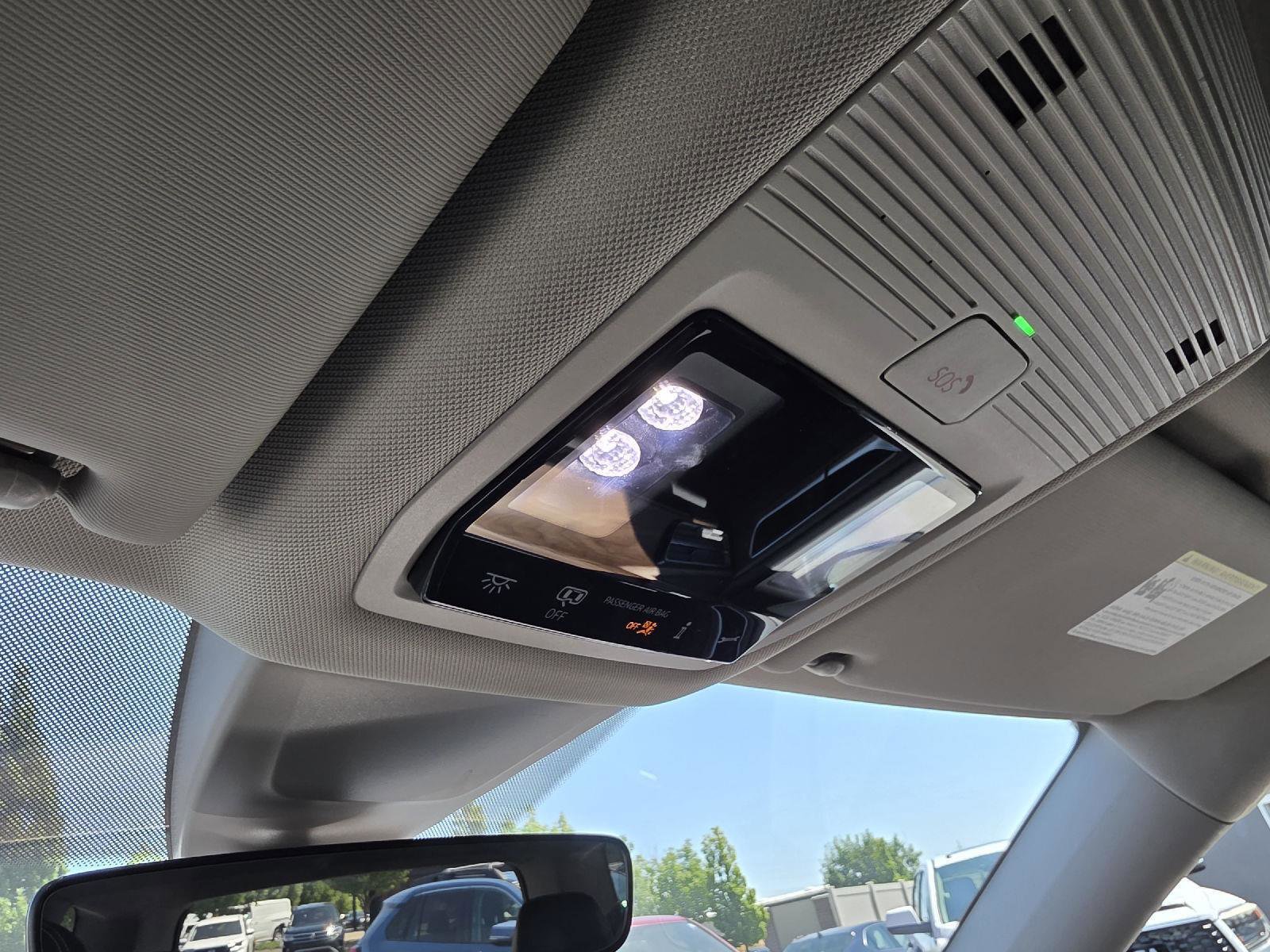 Used 2024 Volkswagen Atlas SE image 30