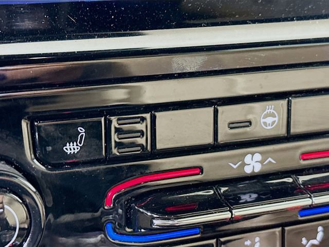 Used 2023 Jeep Grand Cherokee L Limited image 22