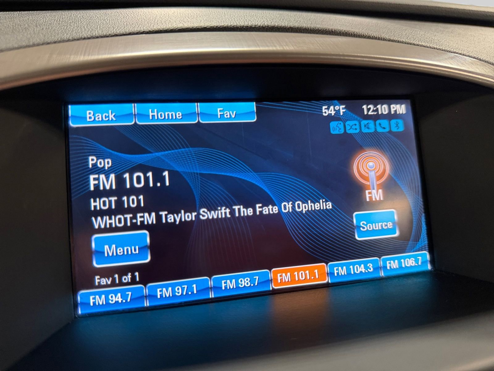 Used 2013 Buick Verano Leather FWD image 29