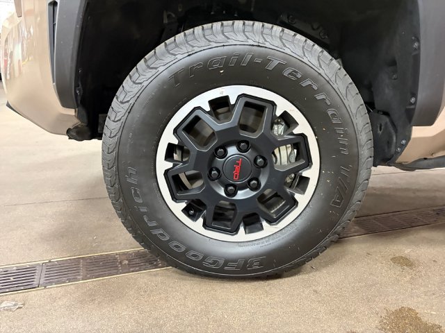 Certified 2026 Toyota Tacoma TRD Off-Road AWD/4WD image 25