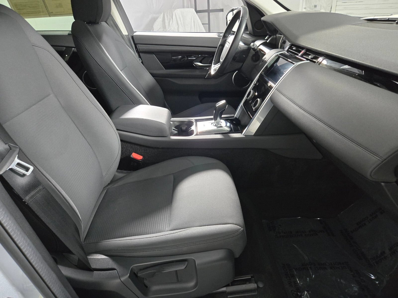 Used 2020 Land Rover Discovery Sport AWD/4WD image 3