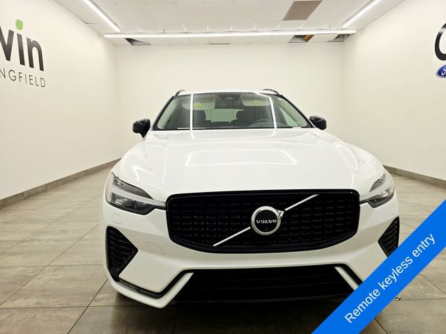 Used 2024 Volvo XC60 B5 Plus w/ Protection Package Premier AWD/4WD image 8