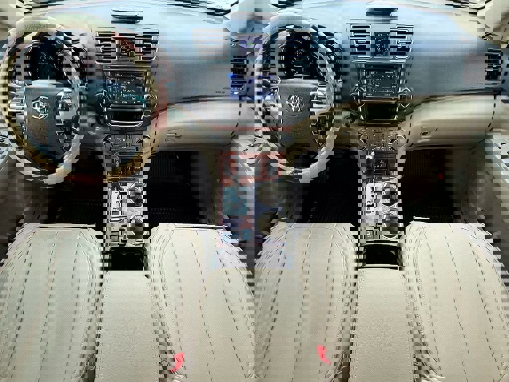 Used 2013 Toyota Highlander Limited image 15