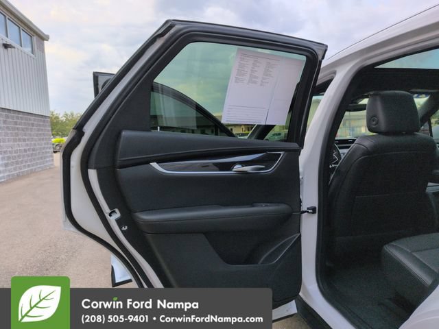 Used 2021 Cadillac XT5 Premium Luxury AWD/4WD image 24