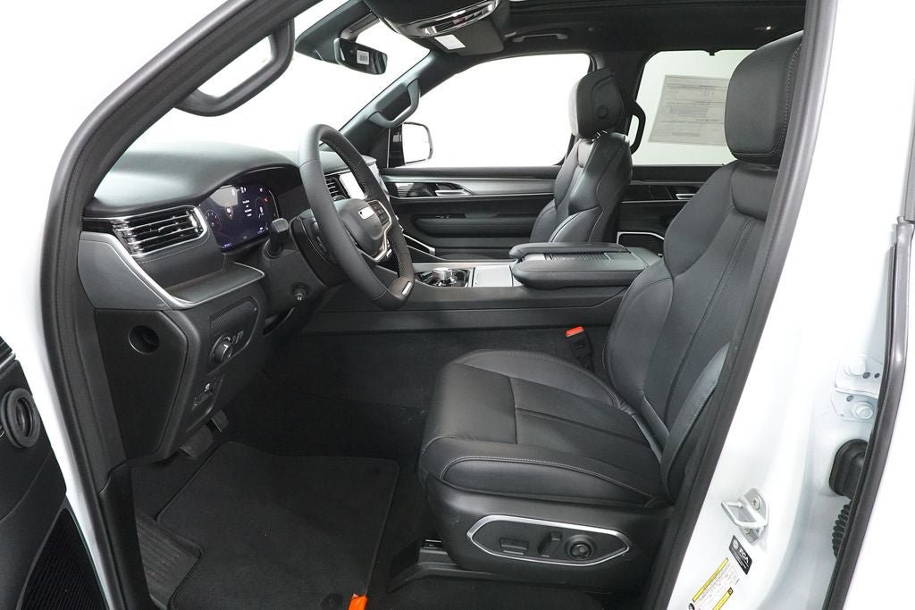 New 2026 Jeep Grand Wagoneer L Limited AWD/4WD image 24
