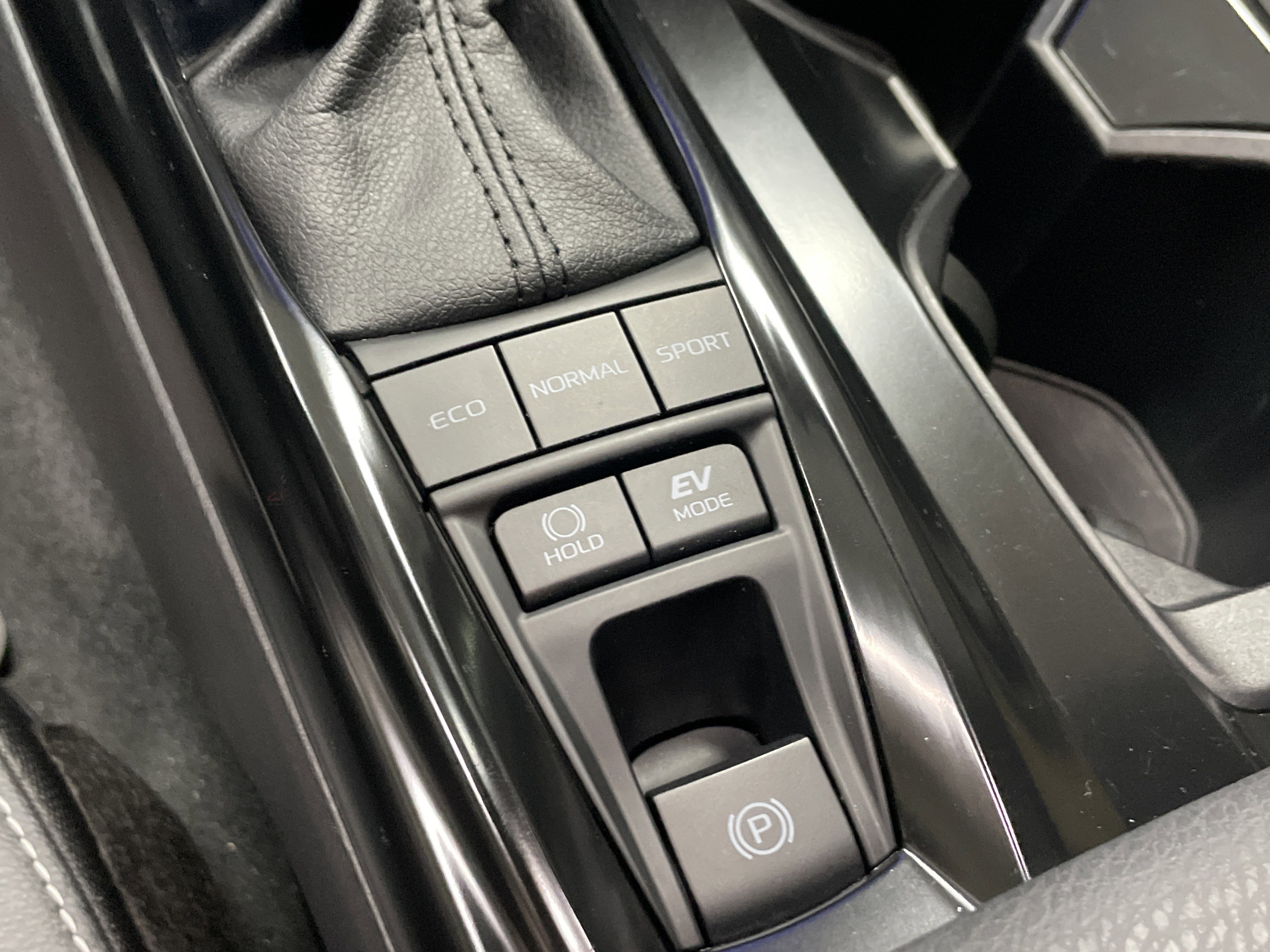 Certified 2025 Toyota Camry SE image 28