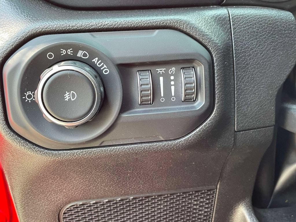 Used 2022 Jeep Wrangler Unlimited Sport AWD/4WD image 18