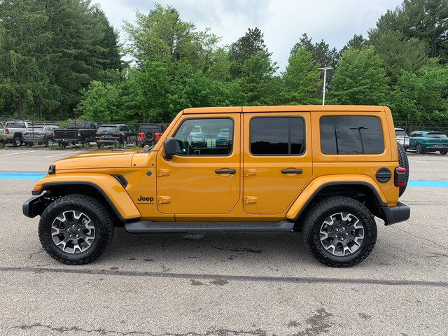 New 2026 Jeep Wrangler Unlimited Sahara AWD/4WD image 2