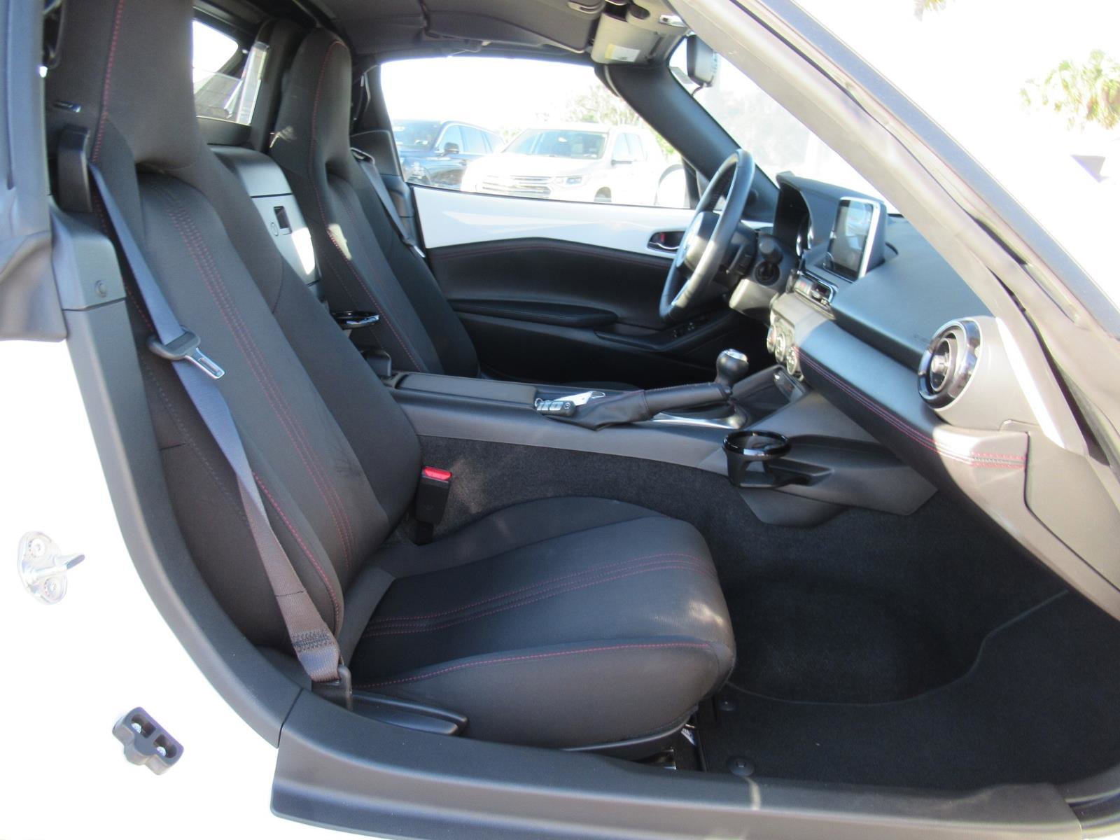 Used 2017 MAZDA MX-5 Miata RF Club RWD image 10