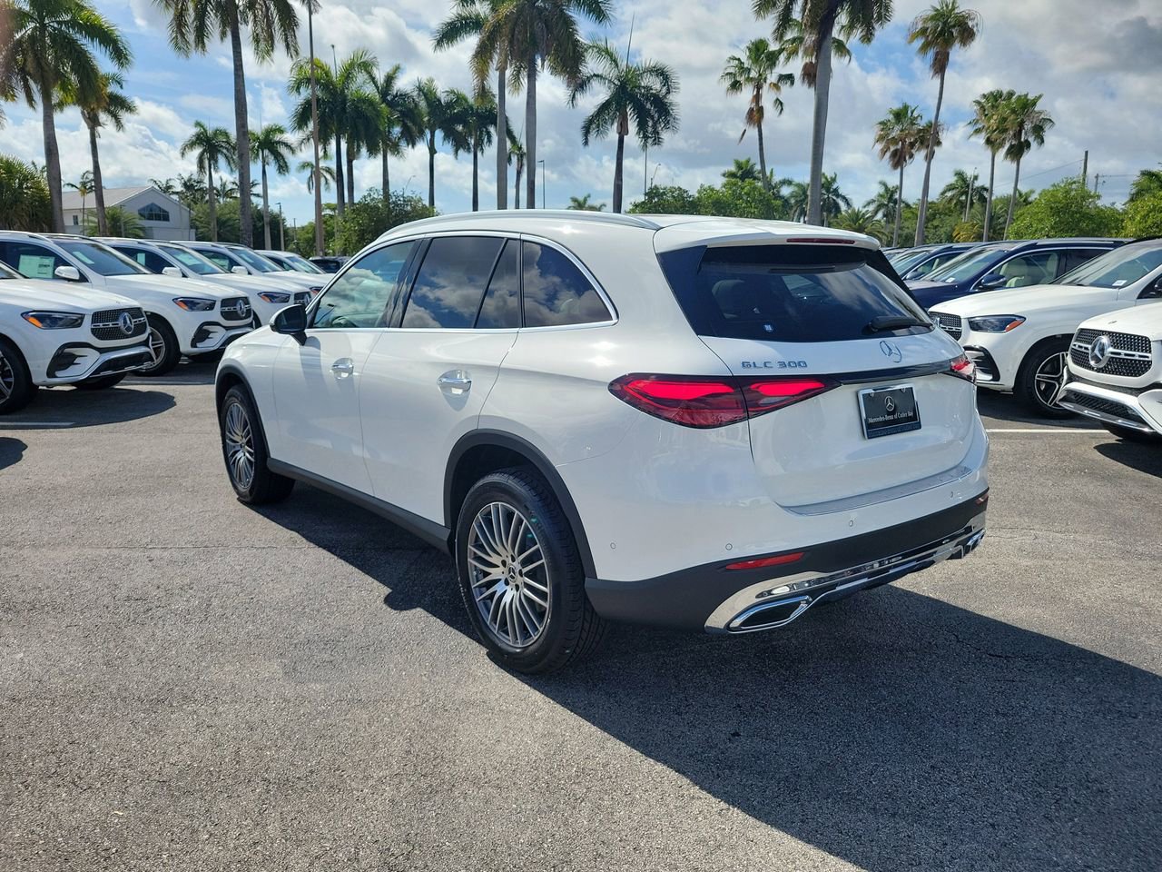 New 2026 Mercedes-Benz GLC 300 image 4